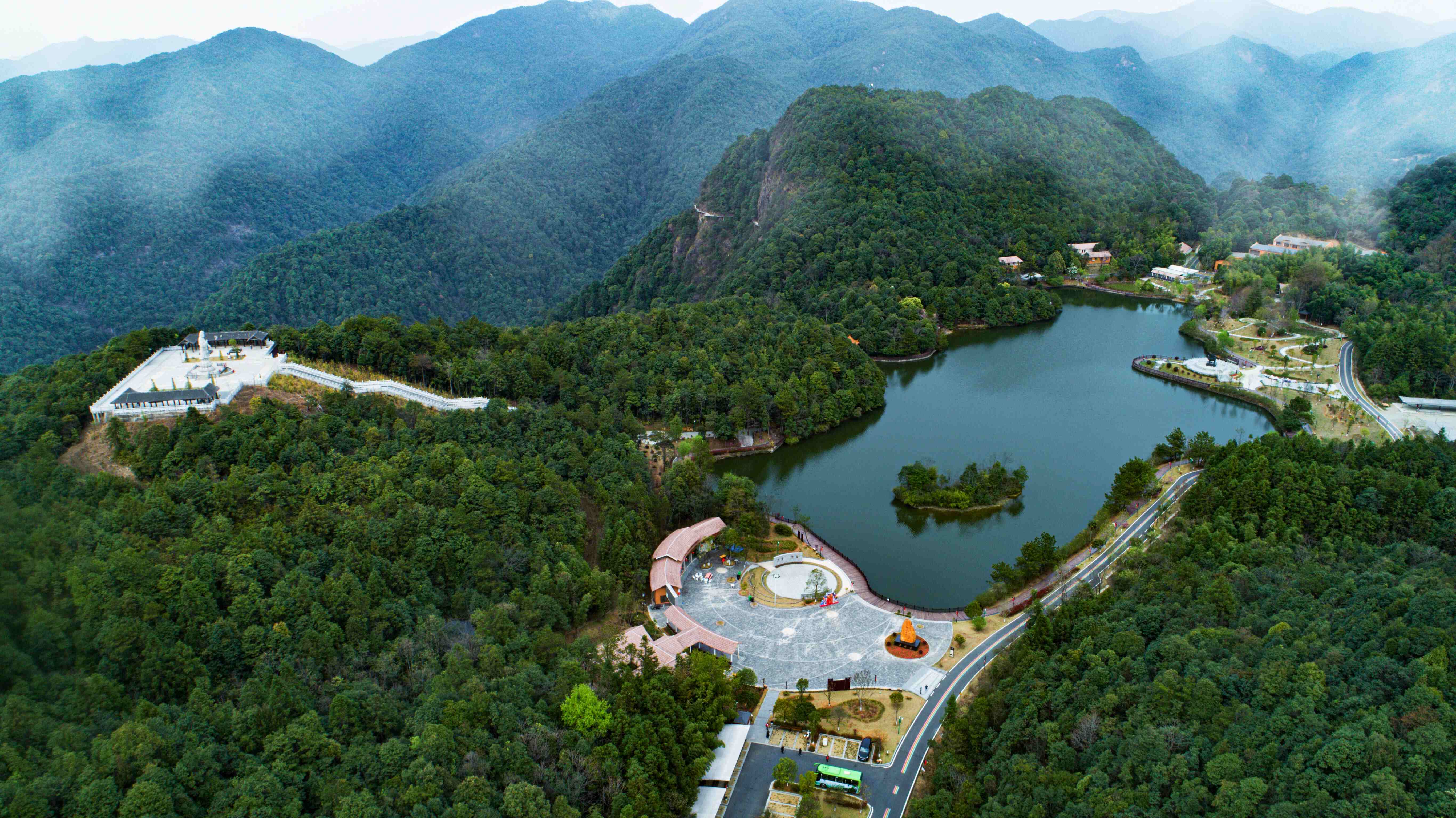 三百山風(fēng)景區(qū)創(chuàng)5A級(jí)旅游景區(qū)園林景觀類設(shè)計(jì)項(xiàng)目工程
